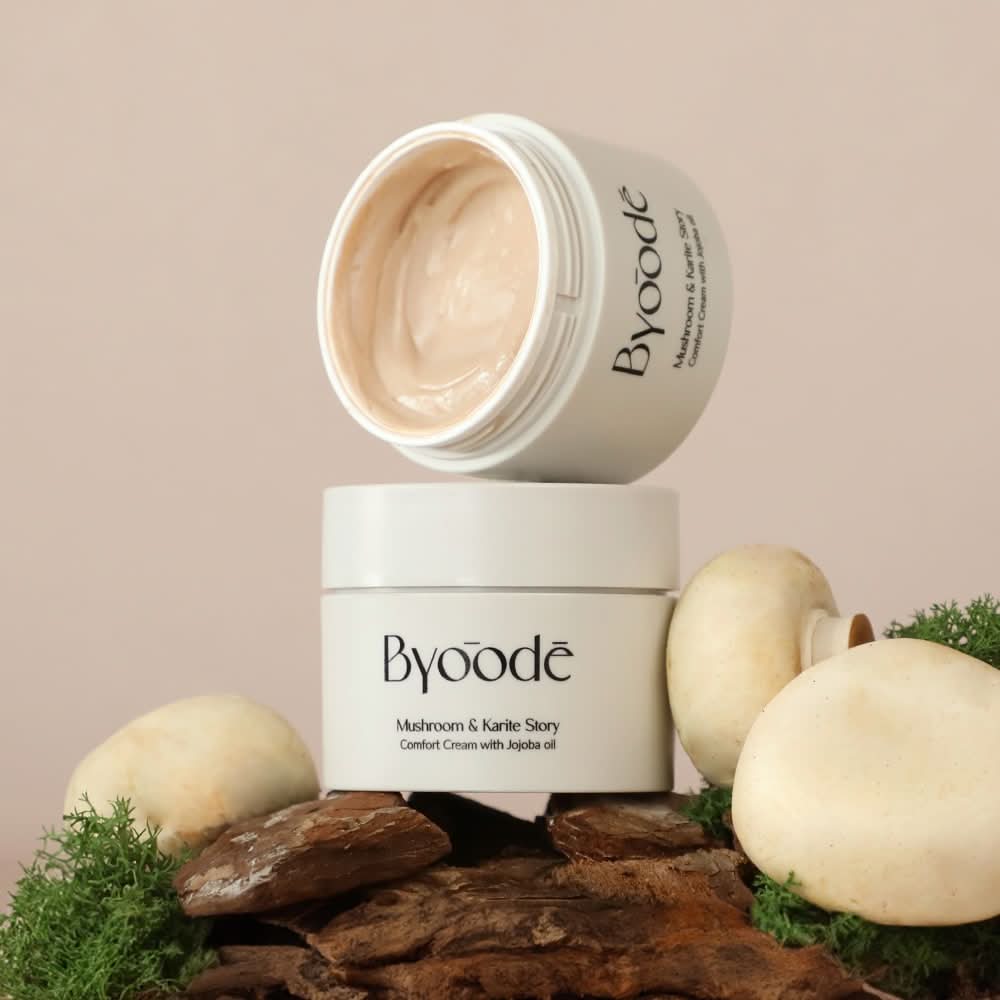 Hidratación prolongada con crema de ingredientes botánicos