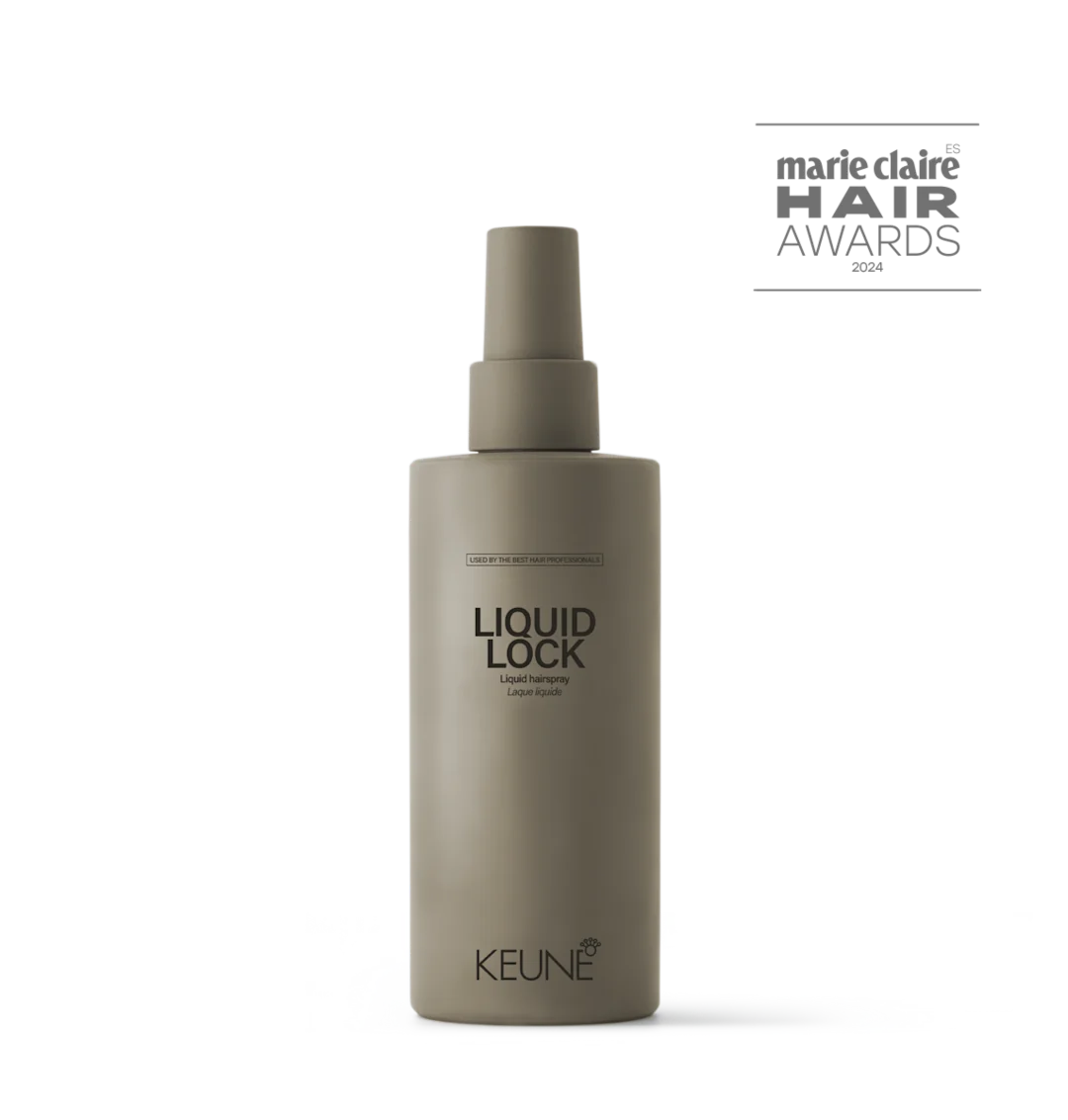 Cabellos  definidos y sin frizz tras usar Liquid Lock en spray líquido