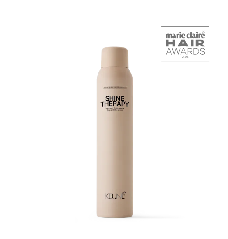spray de brillo para conseguir un acabado espejo en el cabello