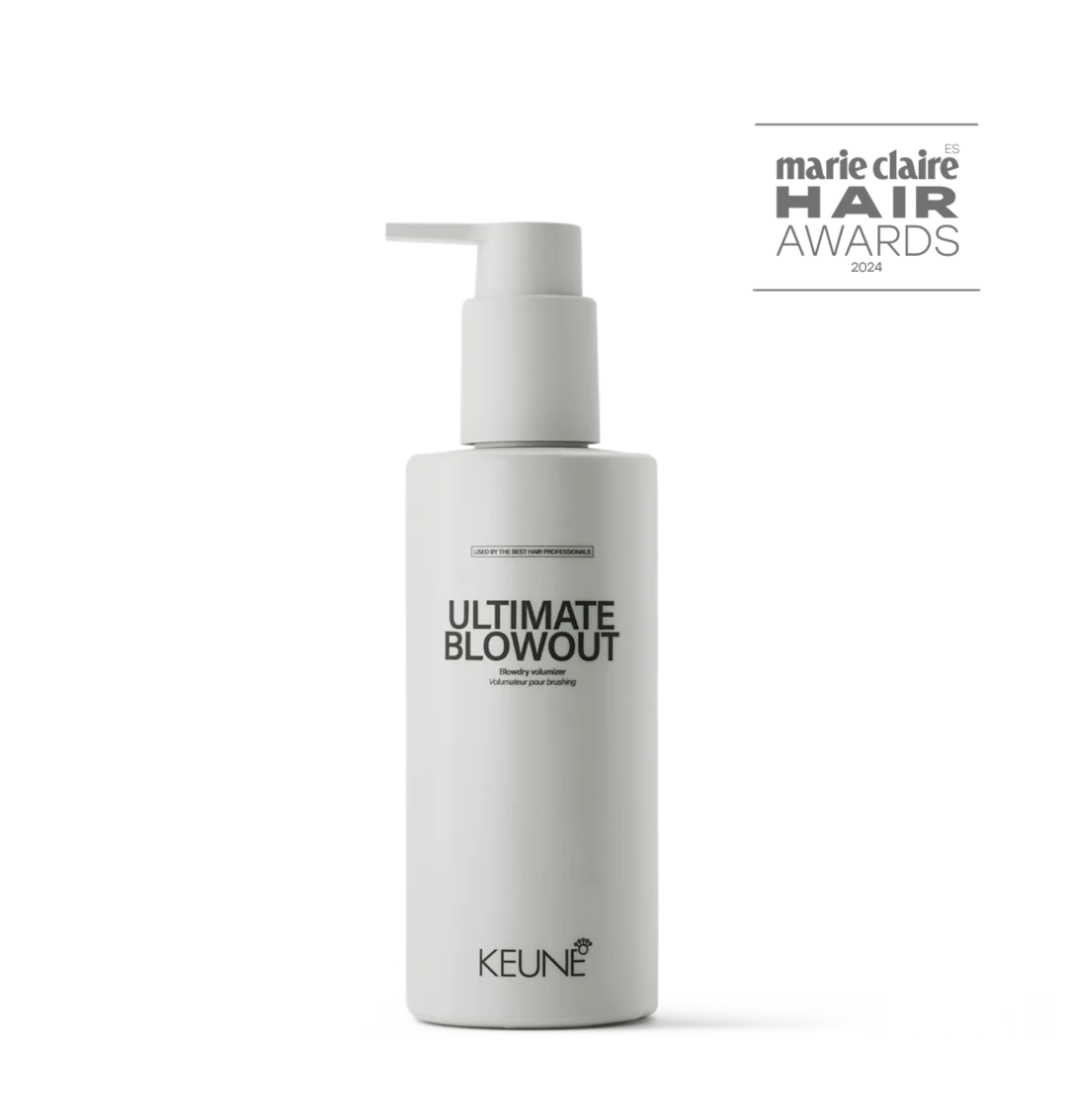 peinado profesional y con cuerpo tras usar Ultimate Blowout