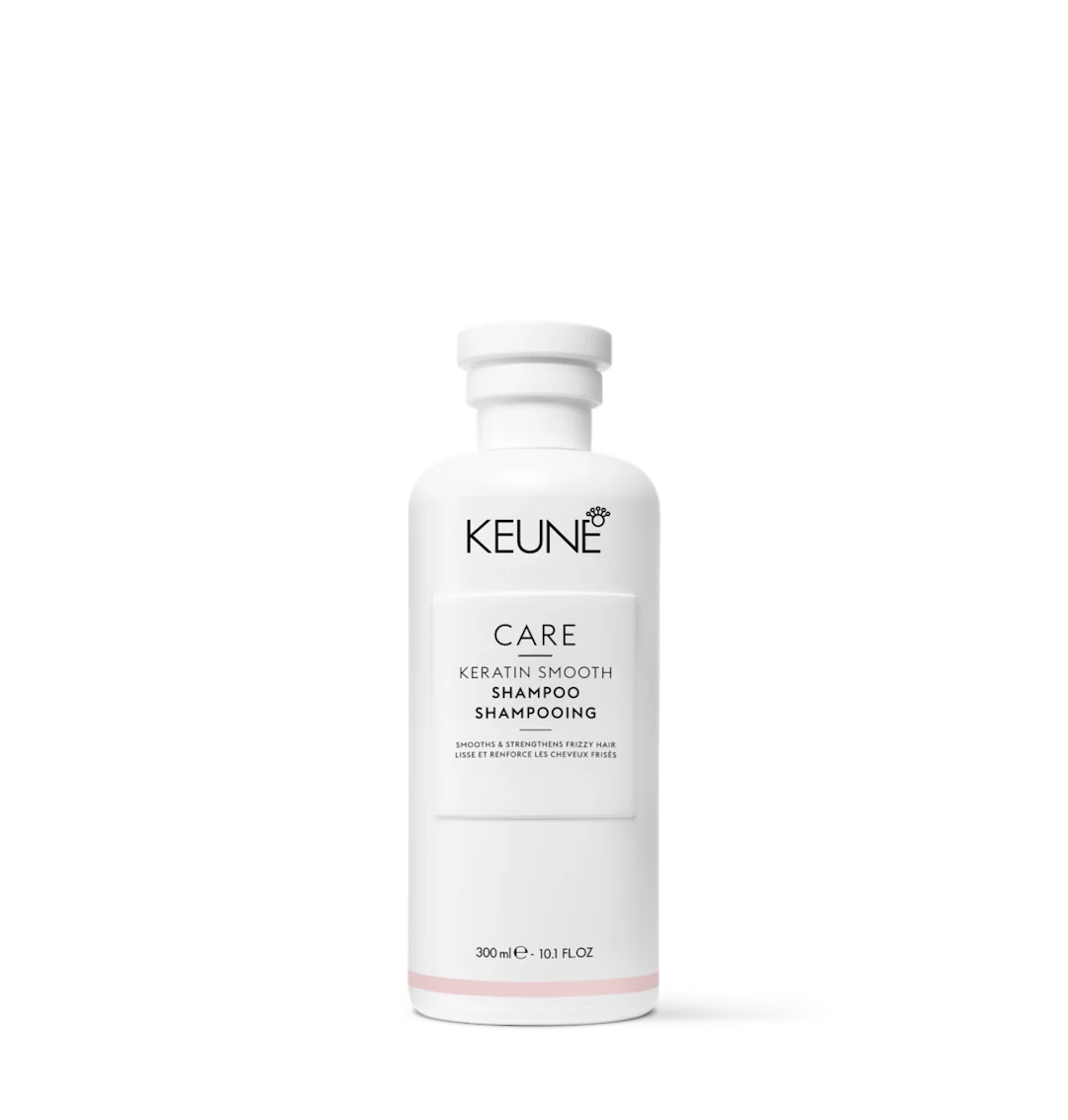 Champú enriquecido con queratina para cabello rebelde y encrespado, suavidad desde el primer uso.